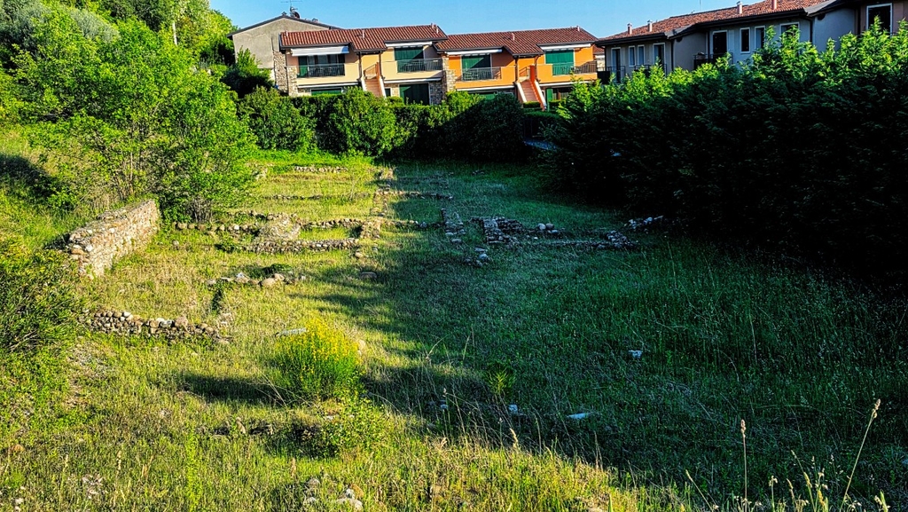 resti villa delle fontane